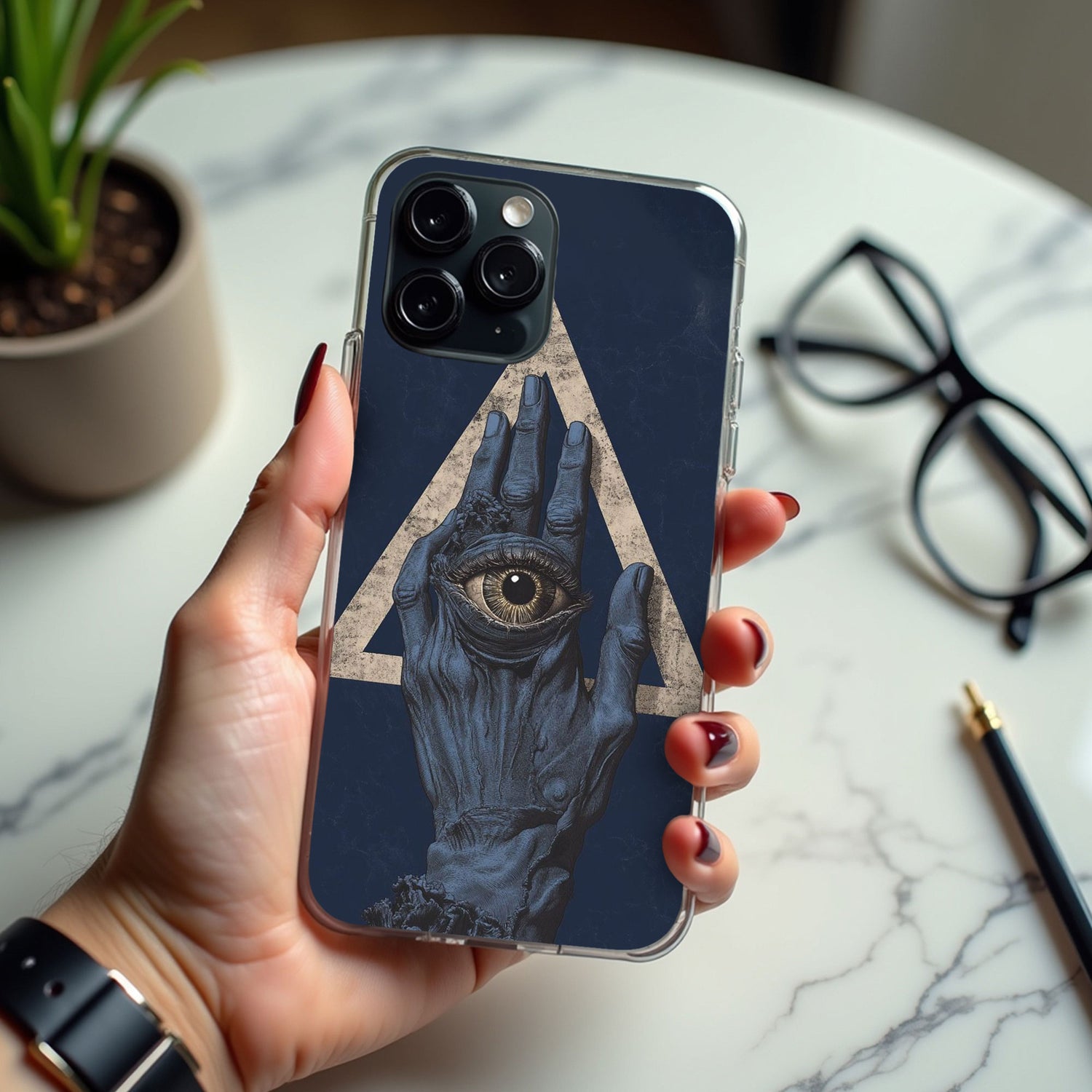Eye 555